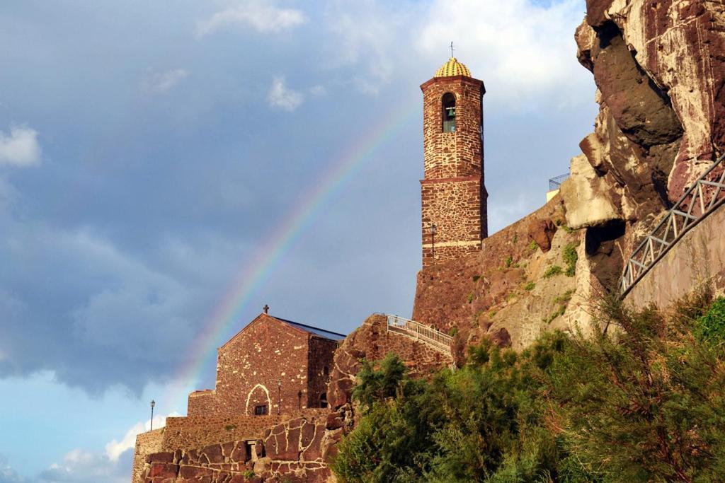 Romantic Loft With Jacuzzi In The Castle Castelsardo Zewnętrze zdjęcie